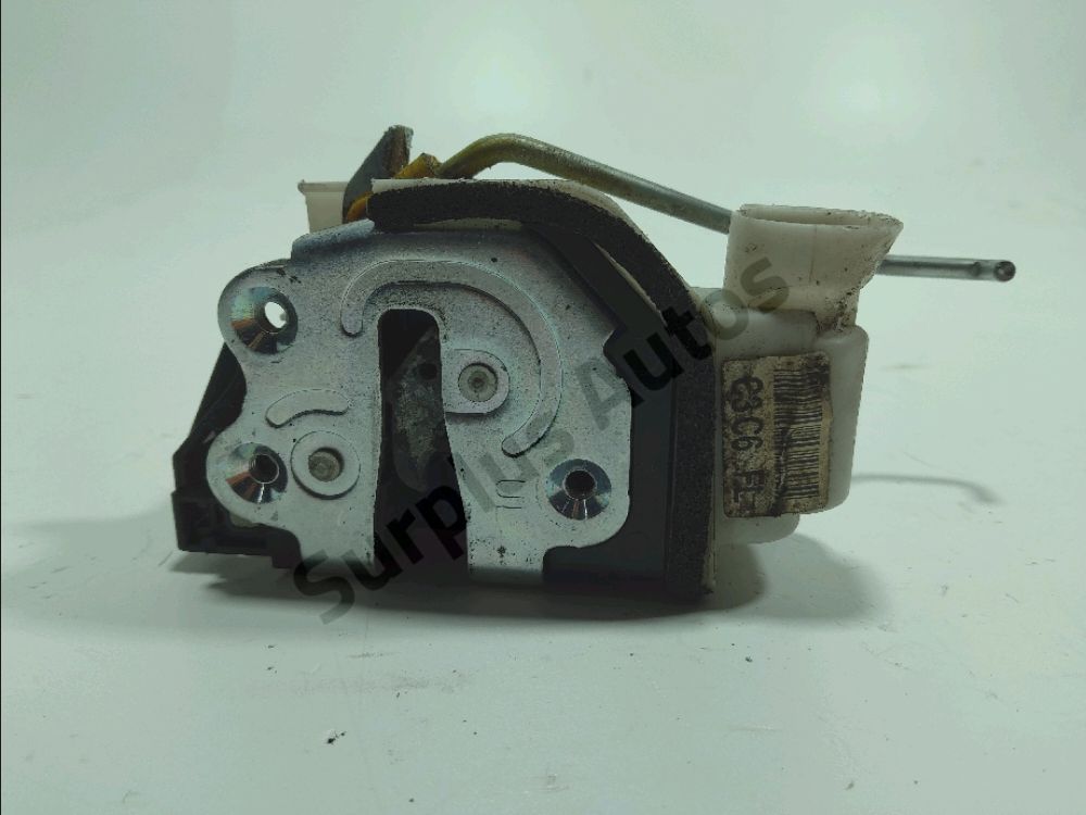 Serrure de porte avant gauche