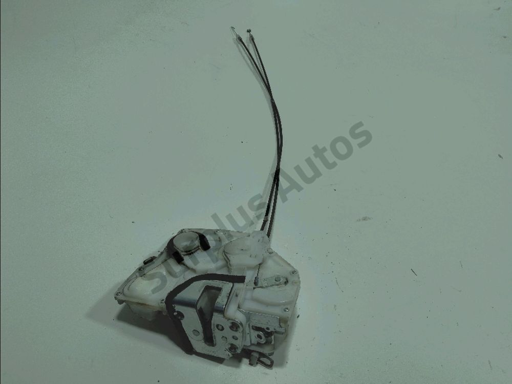 Serrure de porte avant gauche