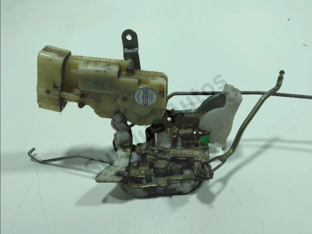 Serrure de porte avant gauche