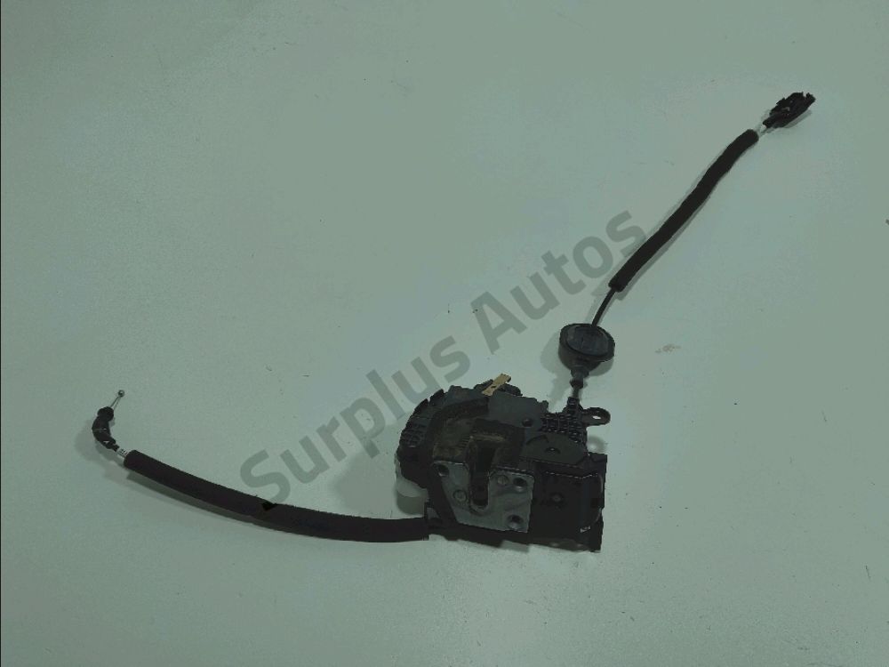 Serrure de porte avant gauche