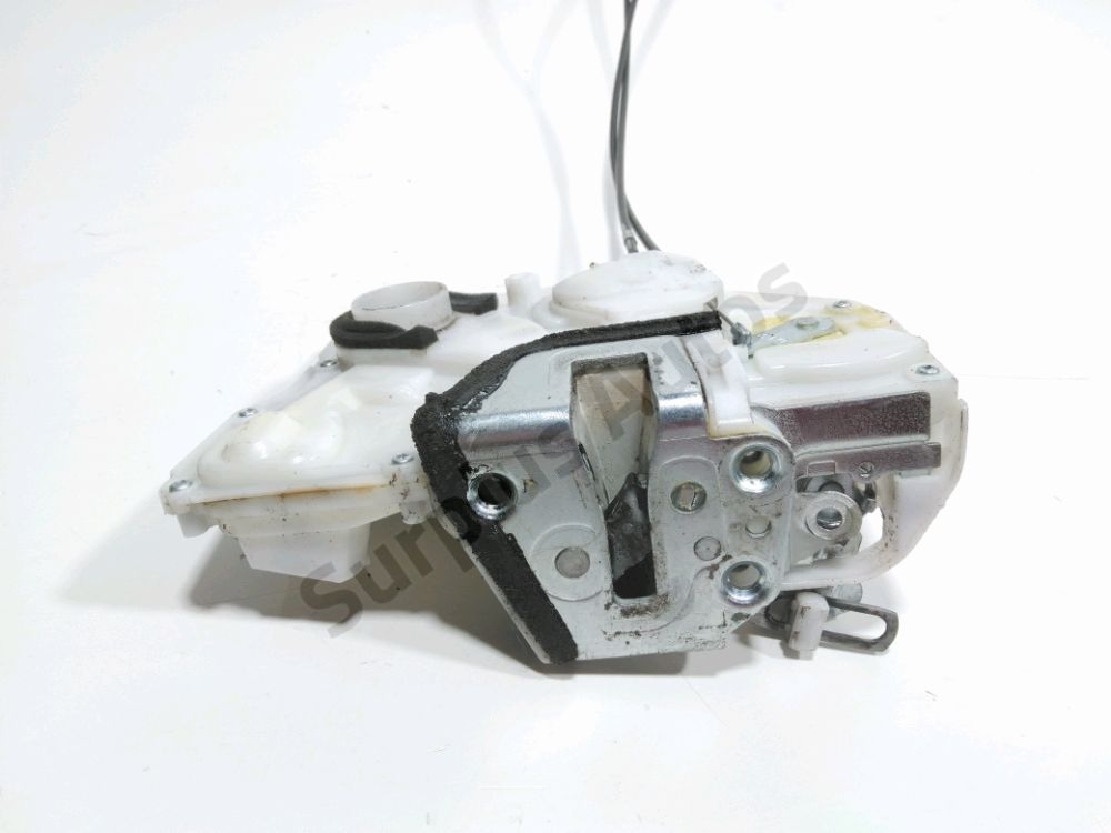 Serrure de porte avant gauche