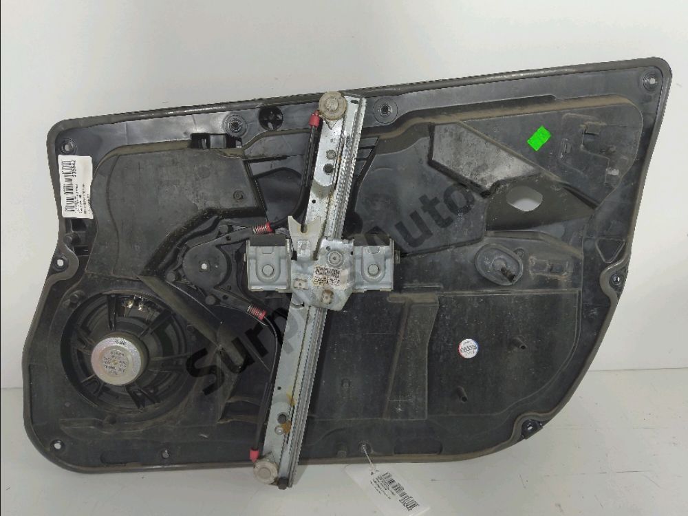 Lève-vitre électrique avant gauche