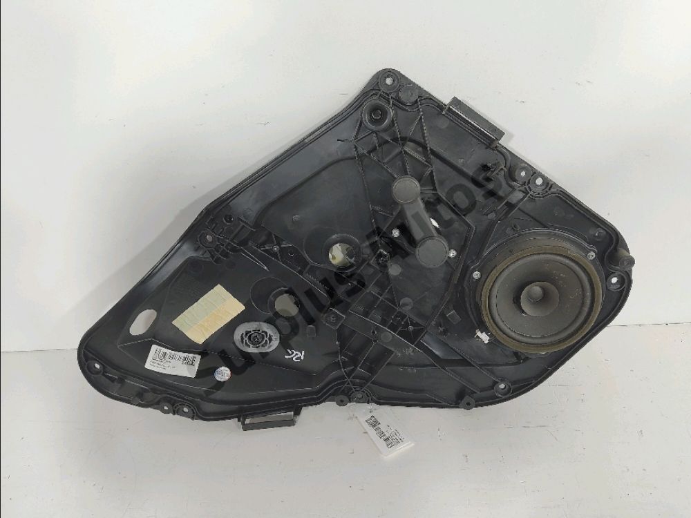 Leve-vitre manuel arriere droit