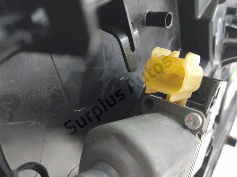 Lève-vitre électrique avant droit