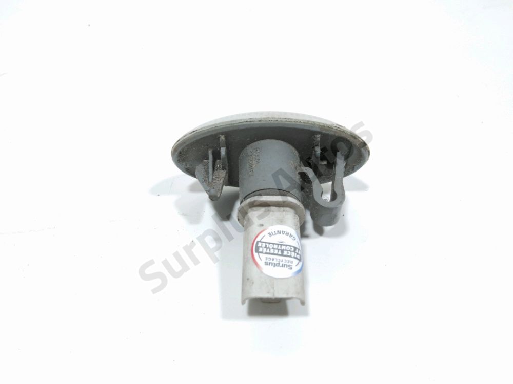 Répétiteur d'aile gauche