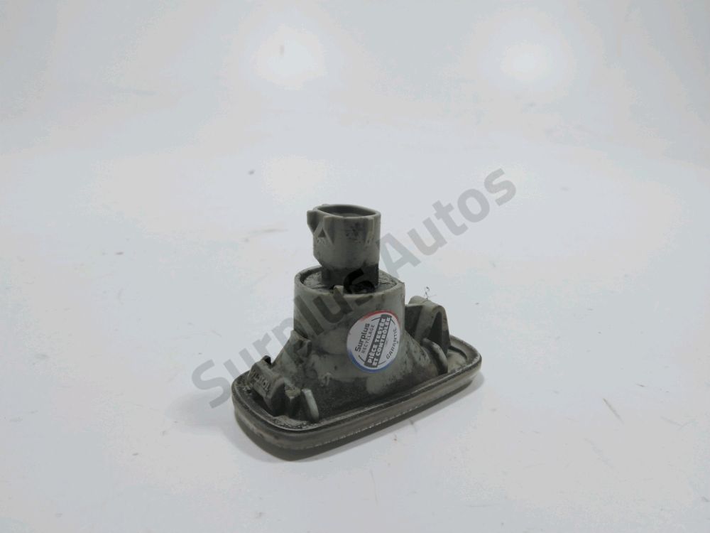 Répétiteur d'aile droit