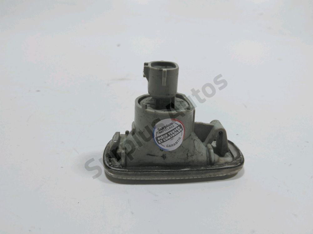 Répétiteur d'aile gauche