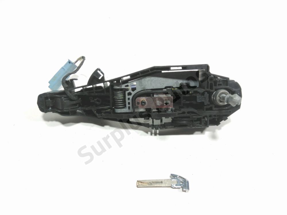 Poignée extérieure avant gauche