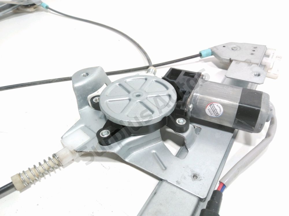 Lève-vitre électrique avant gauche