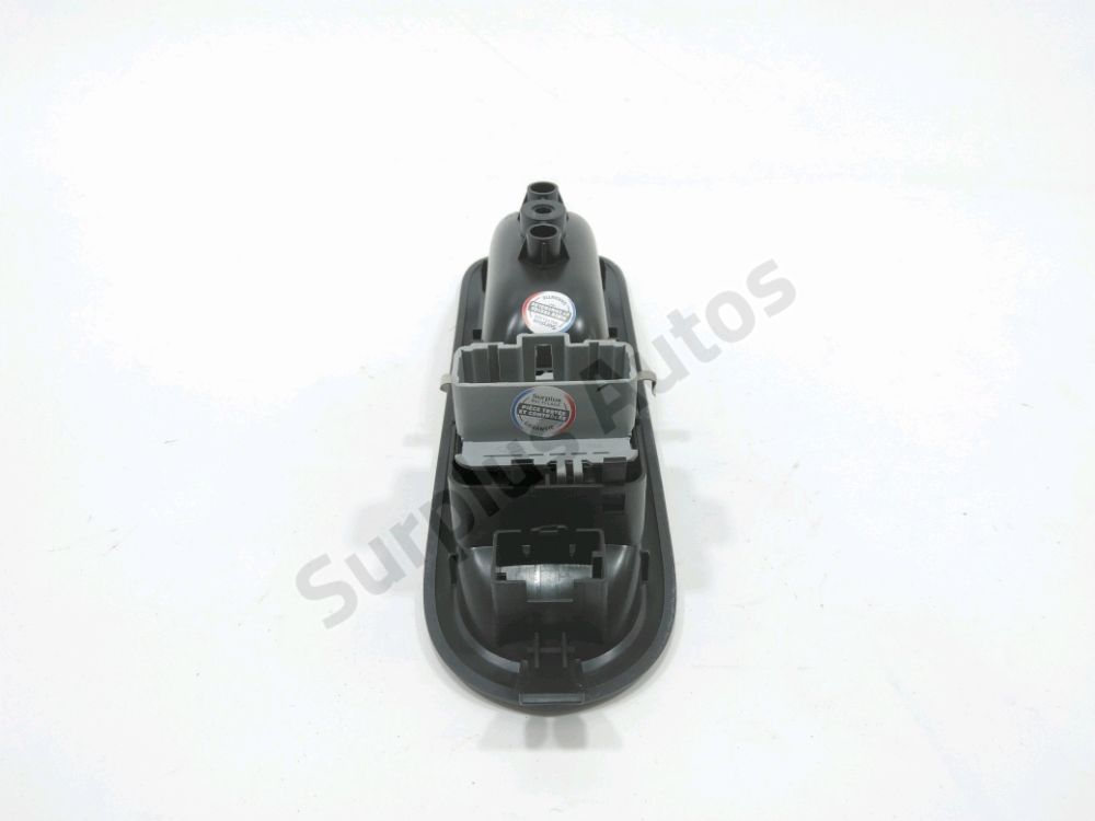 Commande lève-vitre avant gauche