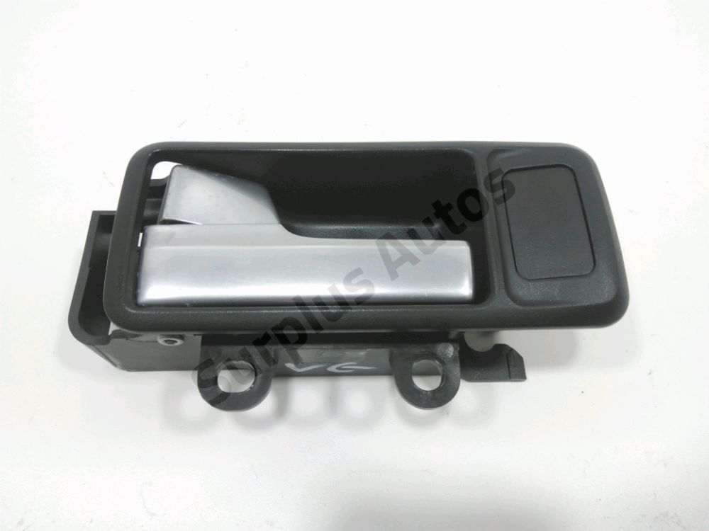 Poignee interieure porte avant gauche