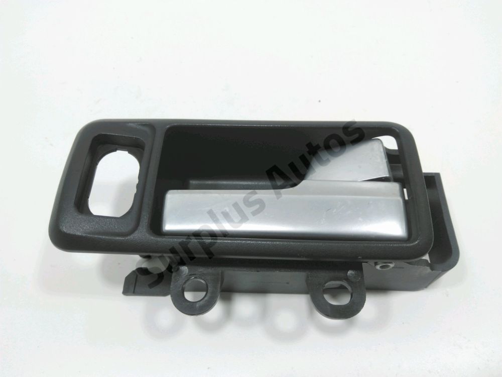 Poignee interieure porte avant droite