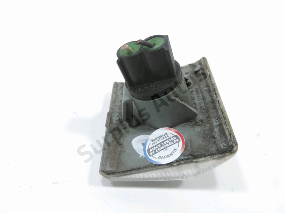 Répétiteur d'aile droit