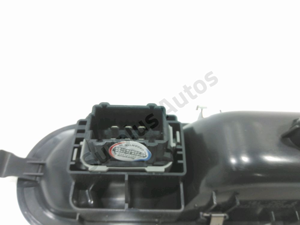 Commande lève-vitre avant droit