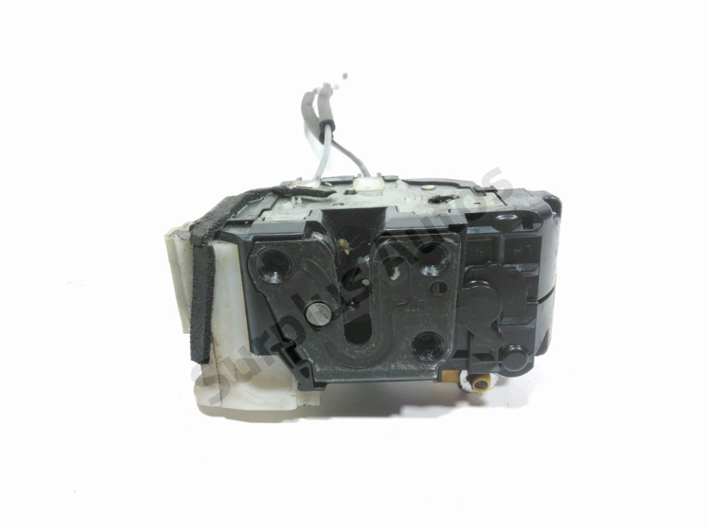 Serrure de porte avant gauche