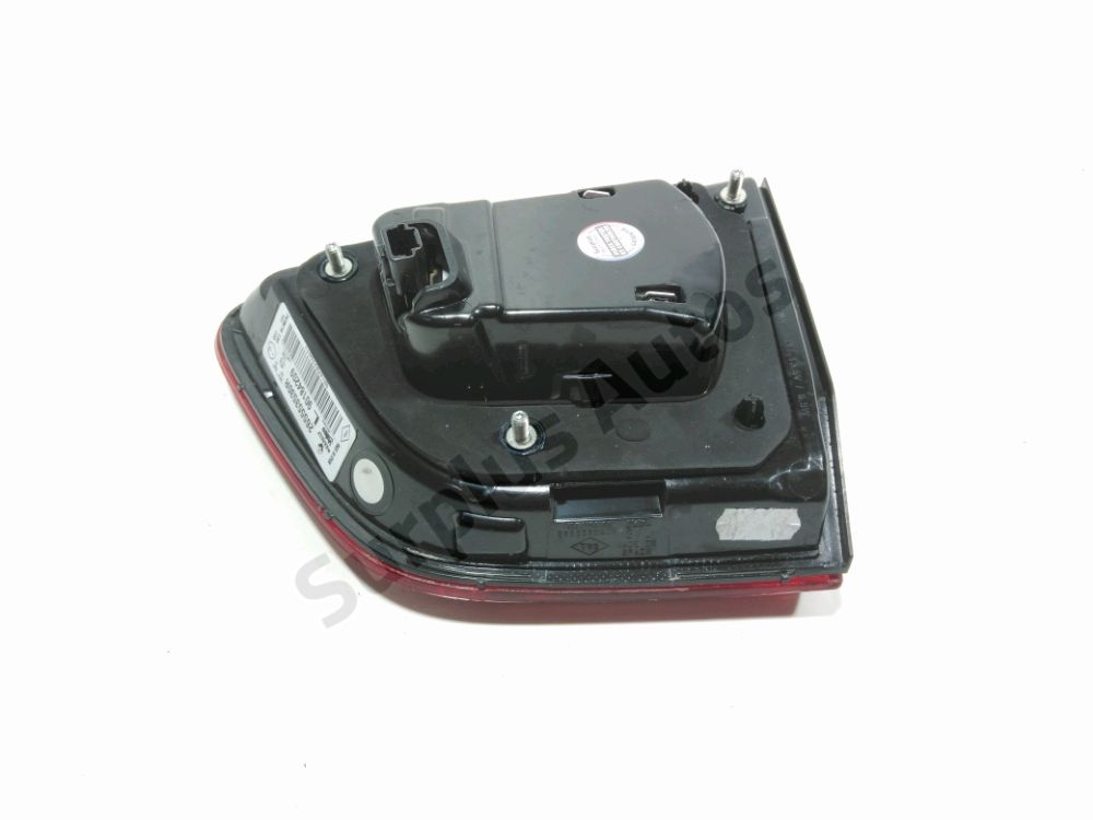 Feu arrière intérieur gauche