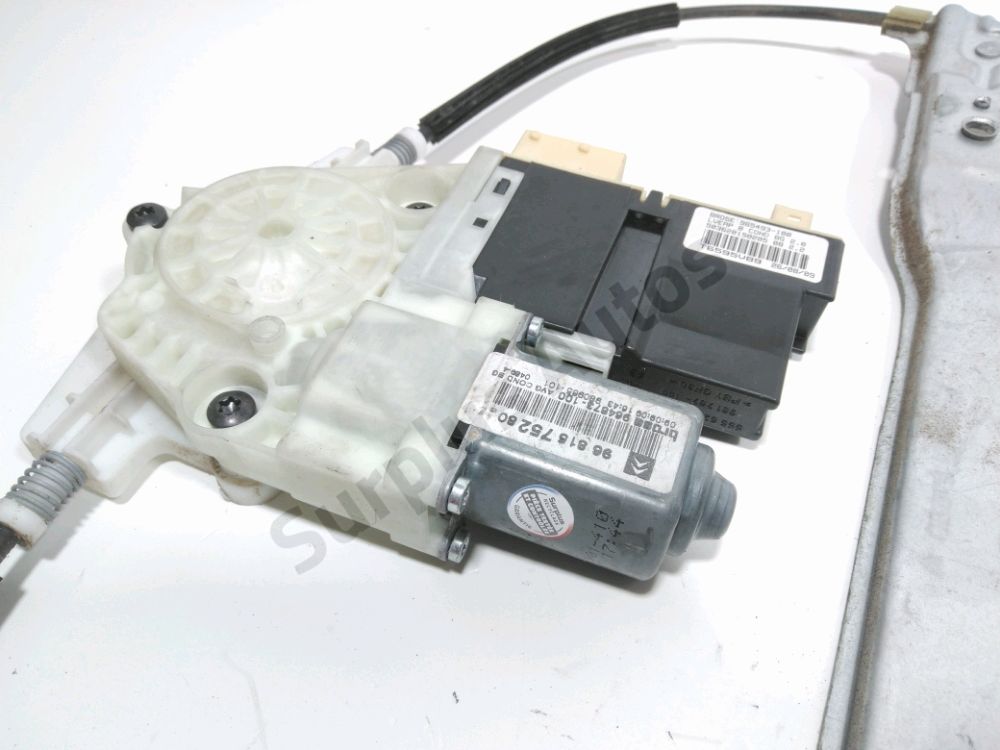 Lève-vitre électrique avant gauche