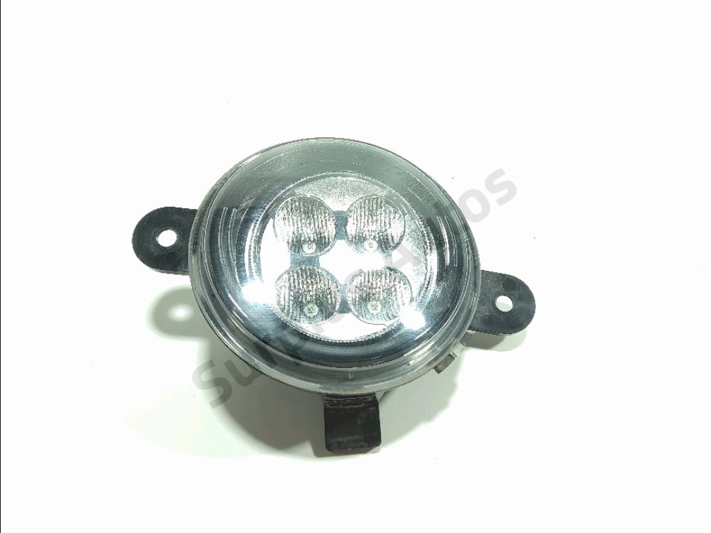 Feu diurne avant gauche