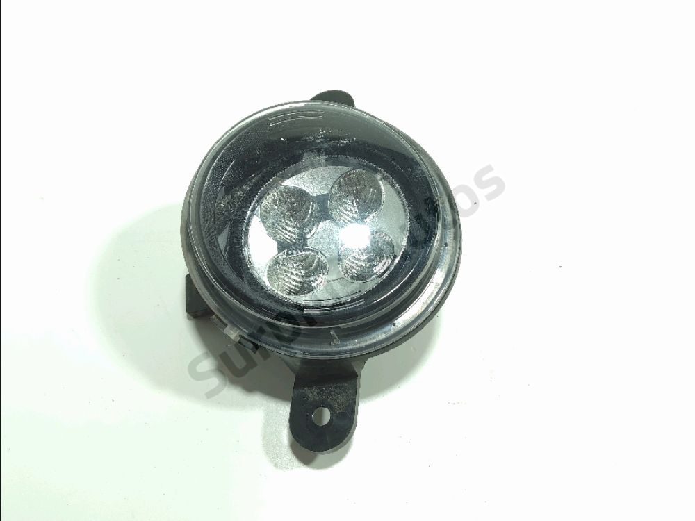 Feu diurne avant gauche