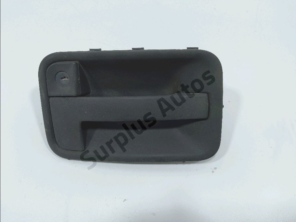 Poignee exterieure avant gauche