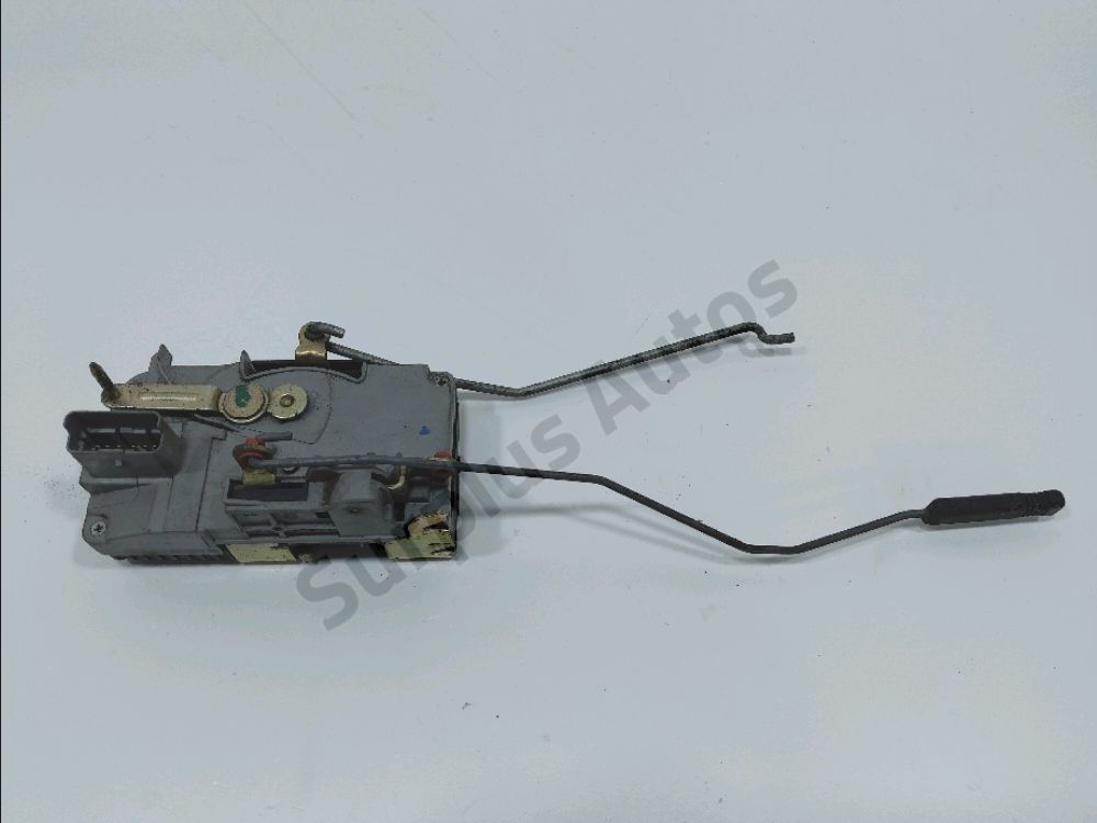 Serrure de porte avant gauche