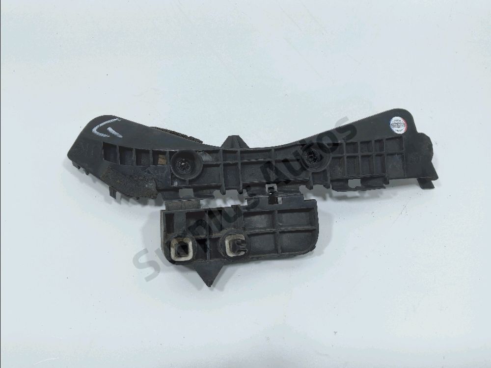 Support gauche de pare-choc arriere