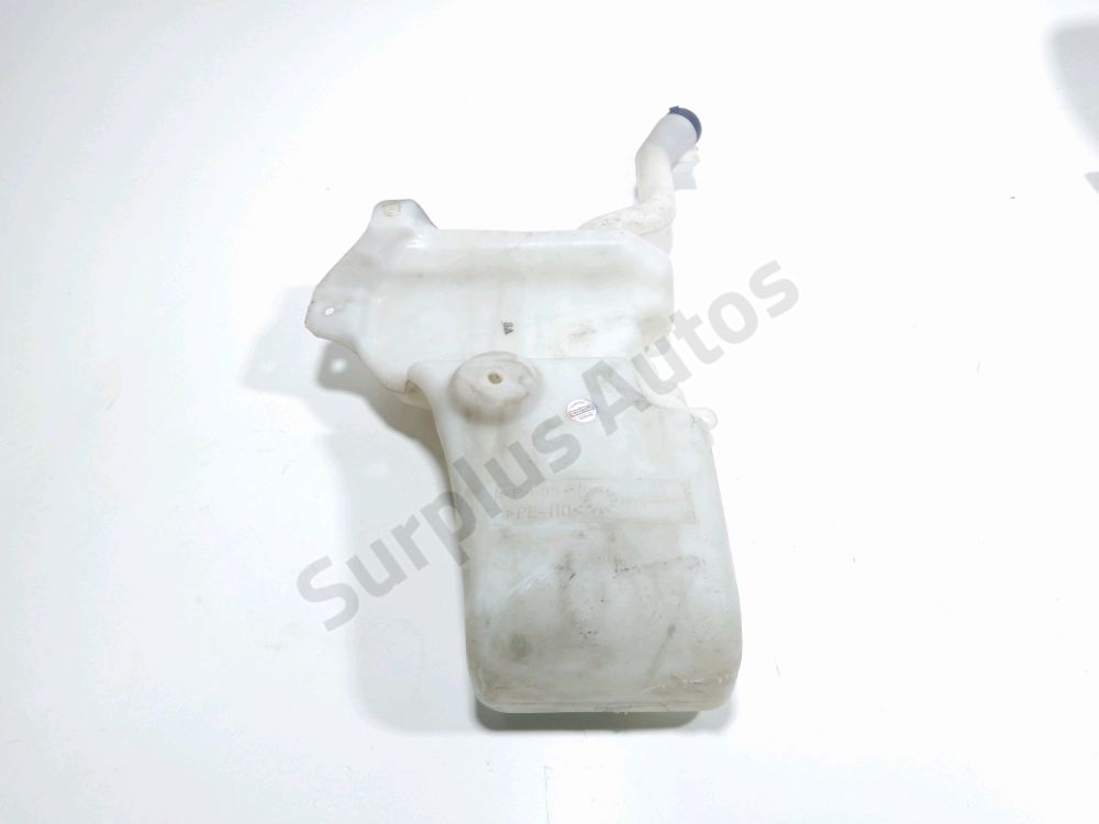 Réservoir de lave glace avant