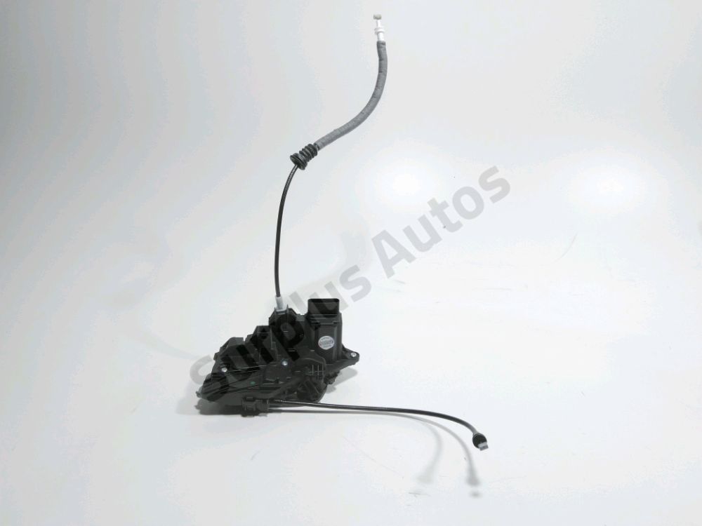 Serrure de porte avant gauche