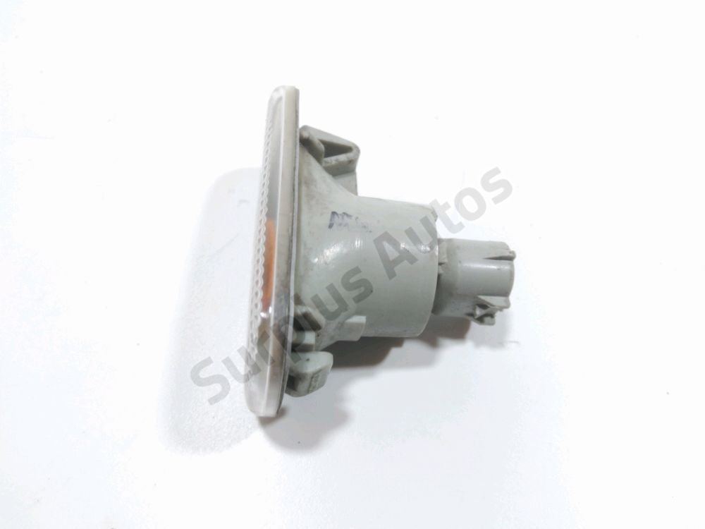 Répétiteur d'aile droit