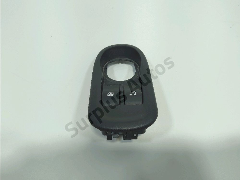 Commande lève-vitre avant gauche