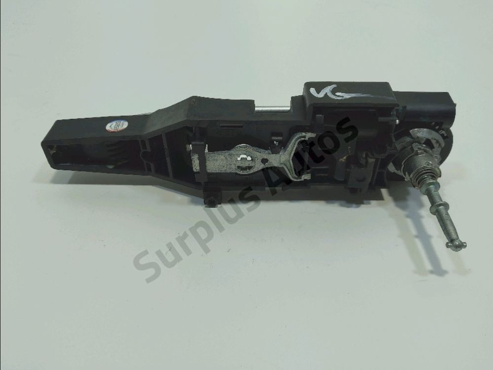 Poignée extérieure avant gauche