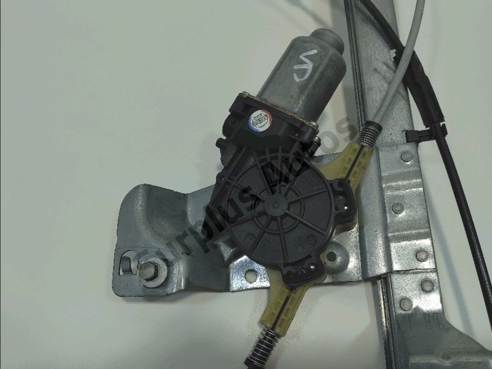 Lève-vitre électrique avant gauche