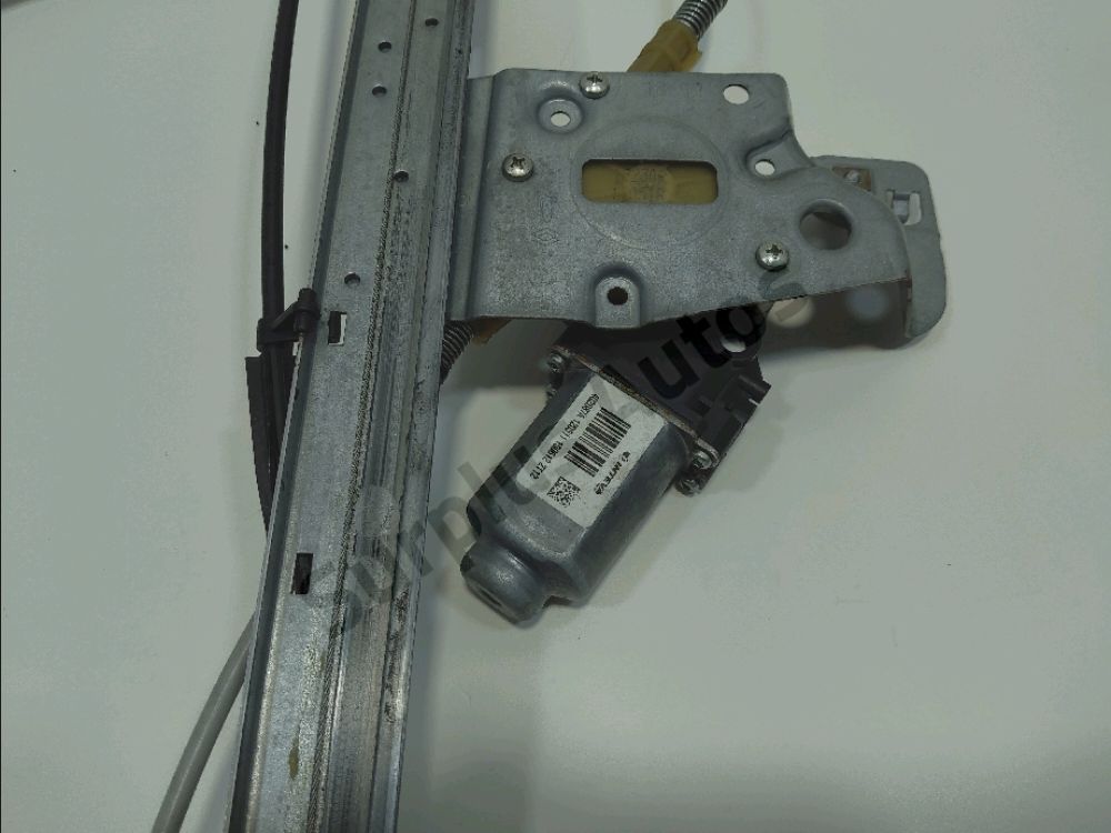 Lève-vitre électrique avant droit