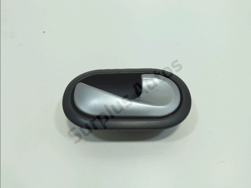 Poignée intérieure porte avant droite