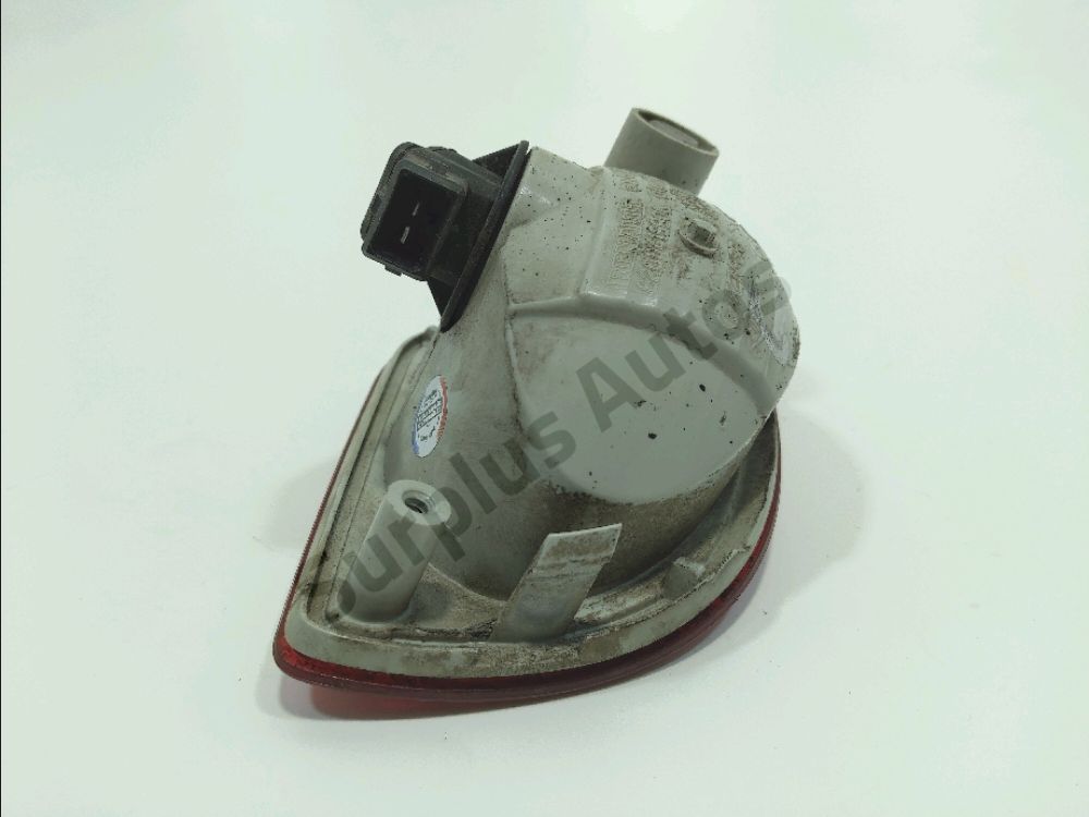 Feu de brouillard arrière gauche