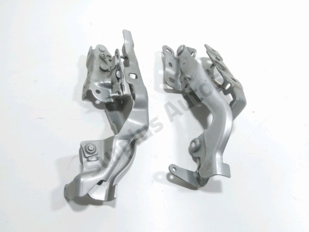 Jeu de charnières de capot