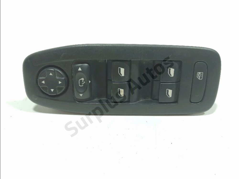 Commande lève-vitre avant gauche