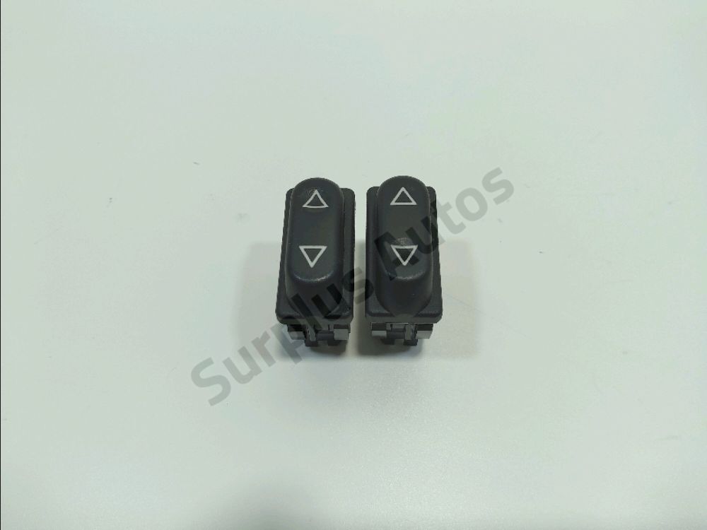 Commande leve-vitre avant gauche