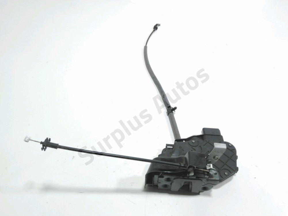 Serrure de porte avant droite