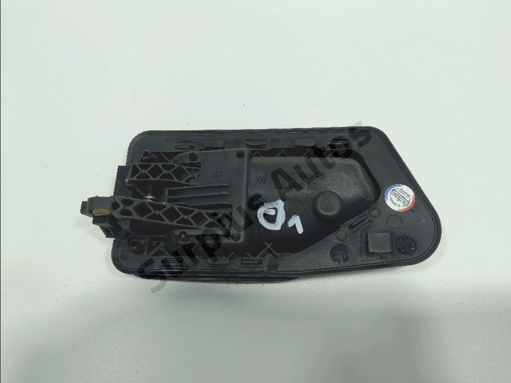 Poignée intérieure porte avant droite