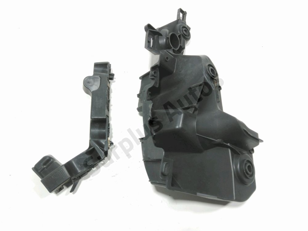 Support droit de pare-choc arrière