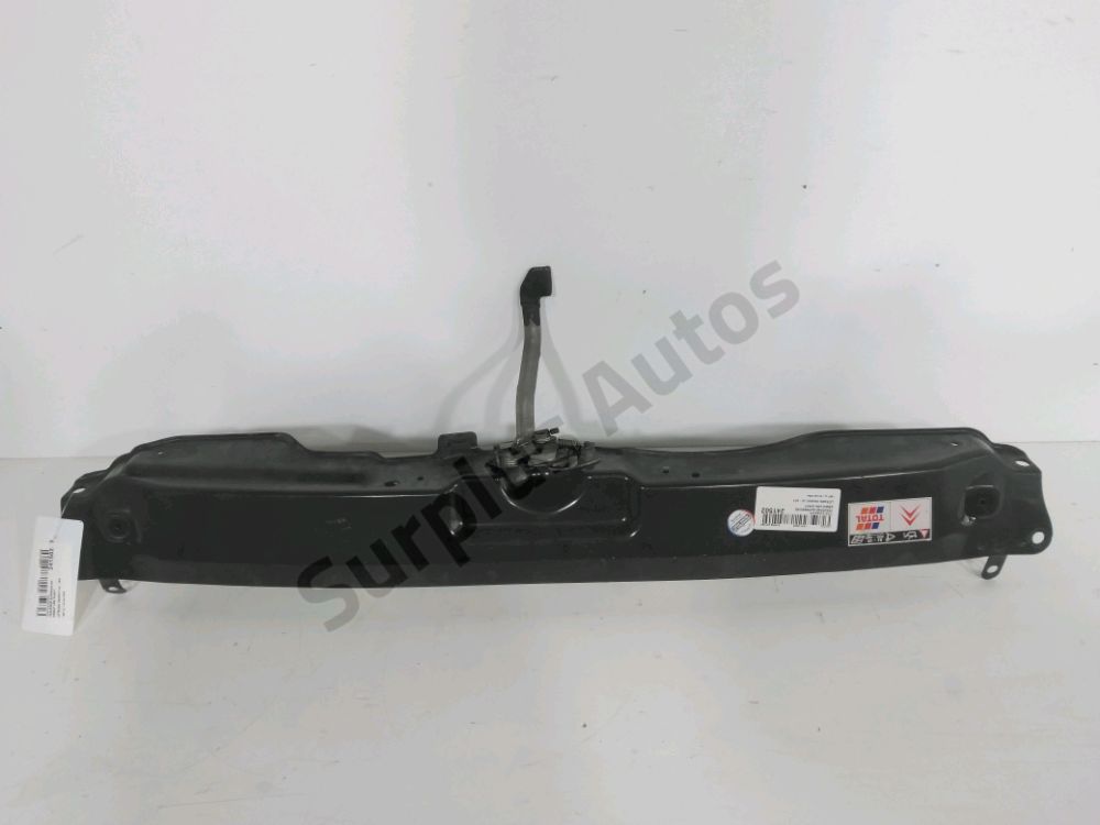 Traverse supérieure armature avant