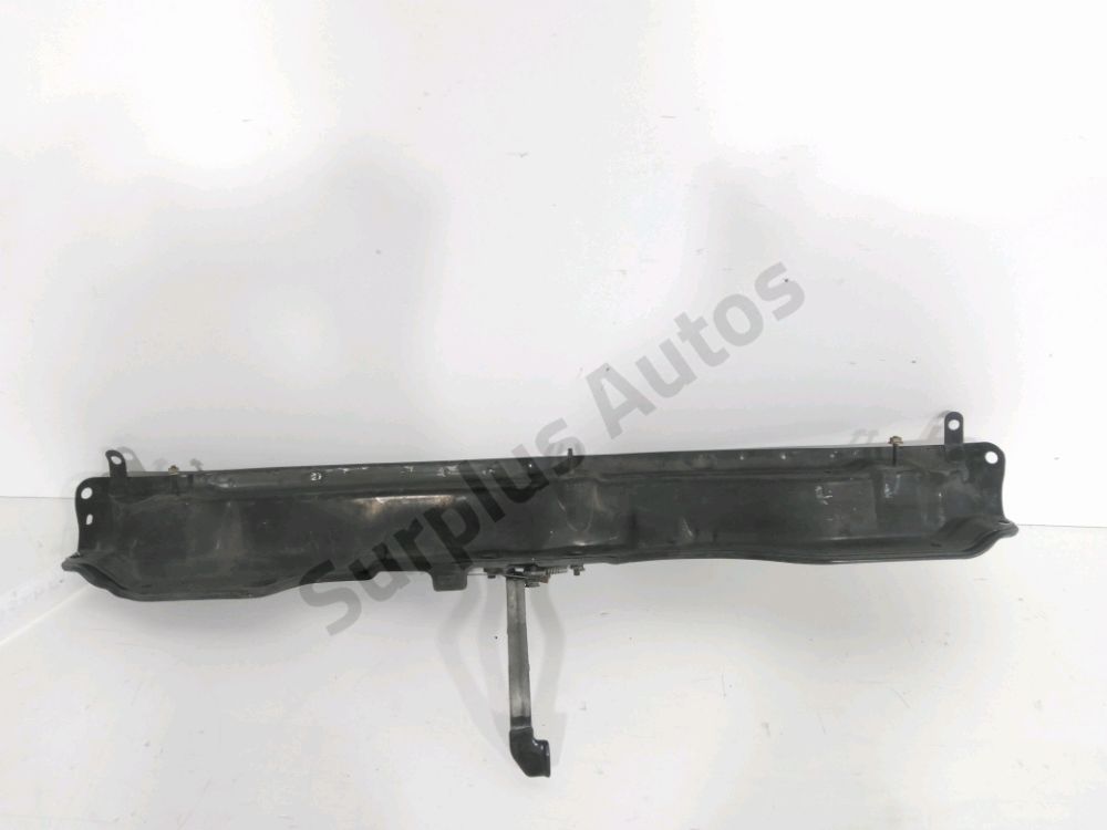 Traverse supérieure armature avant