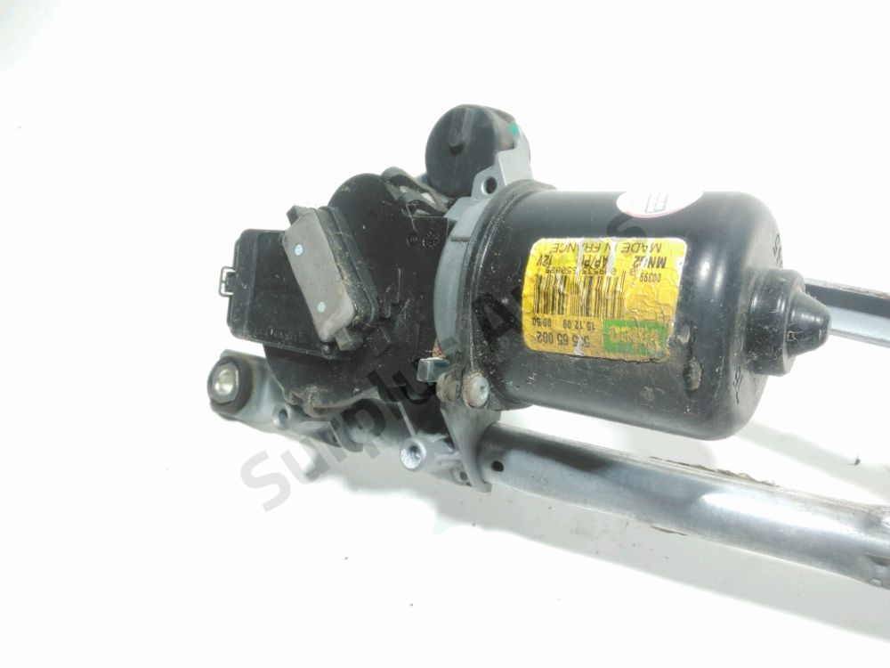 Mécanisme + moteur d'essuie glace avant