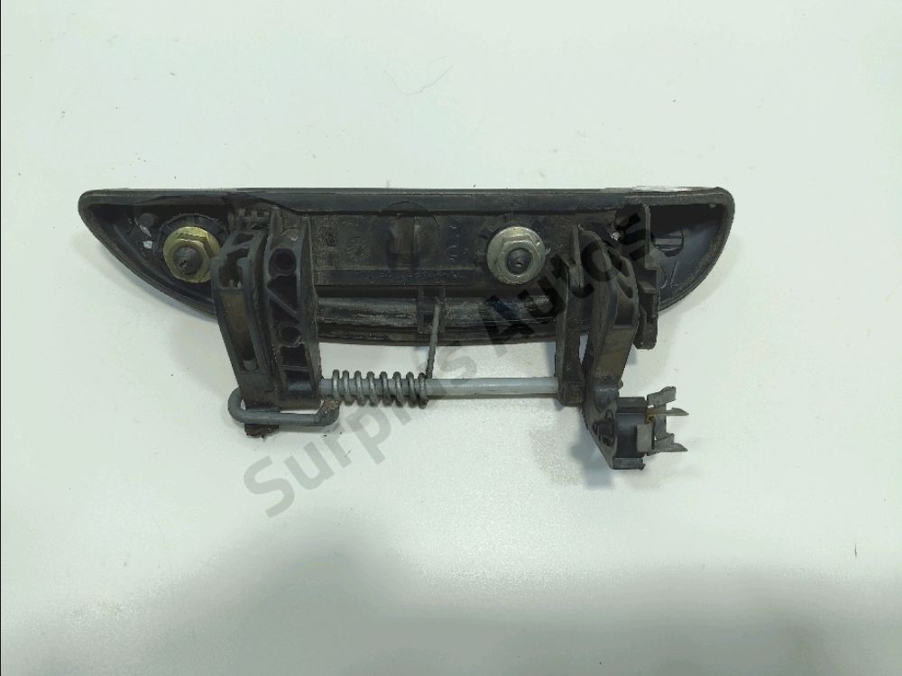 Poignée extérieure avant gauche