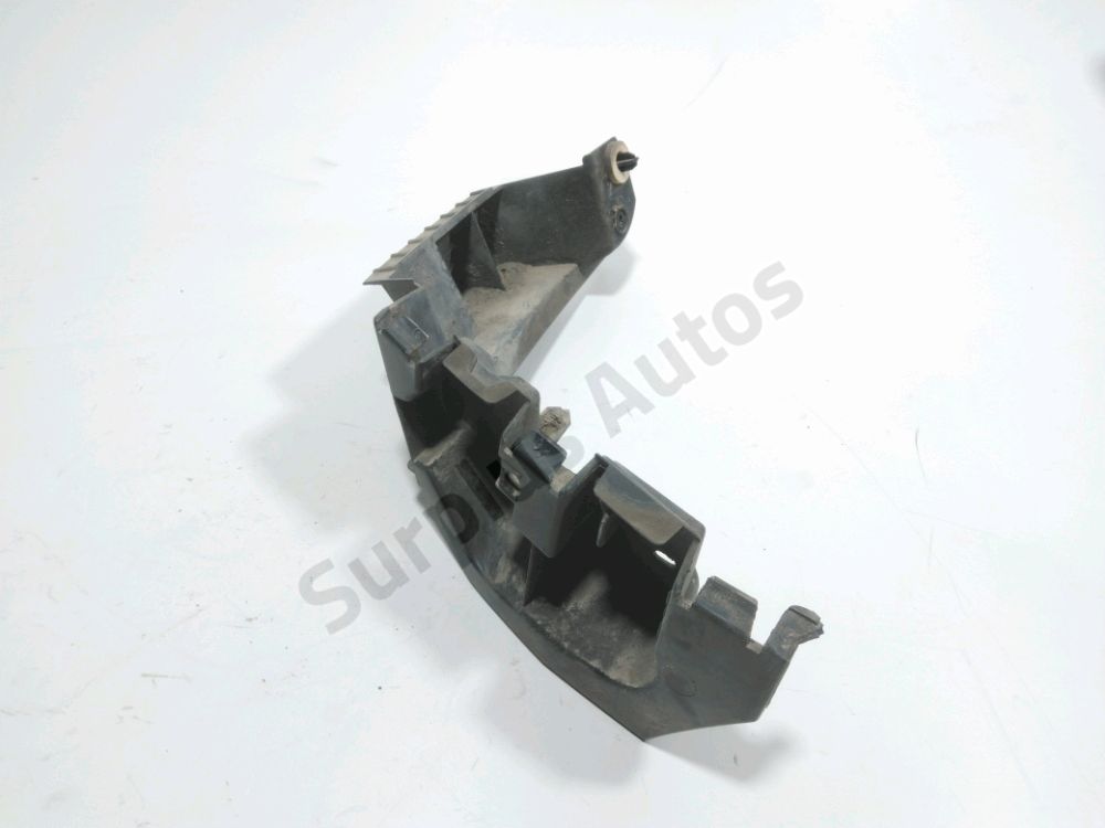 Support droit de pare-choc arrière