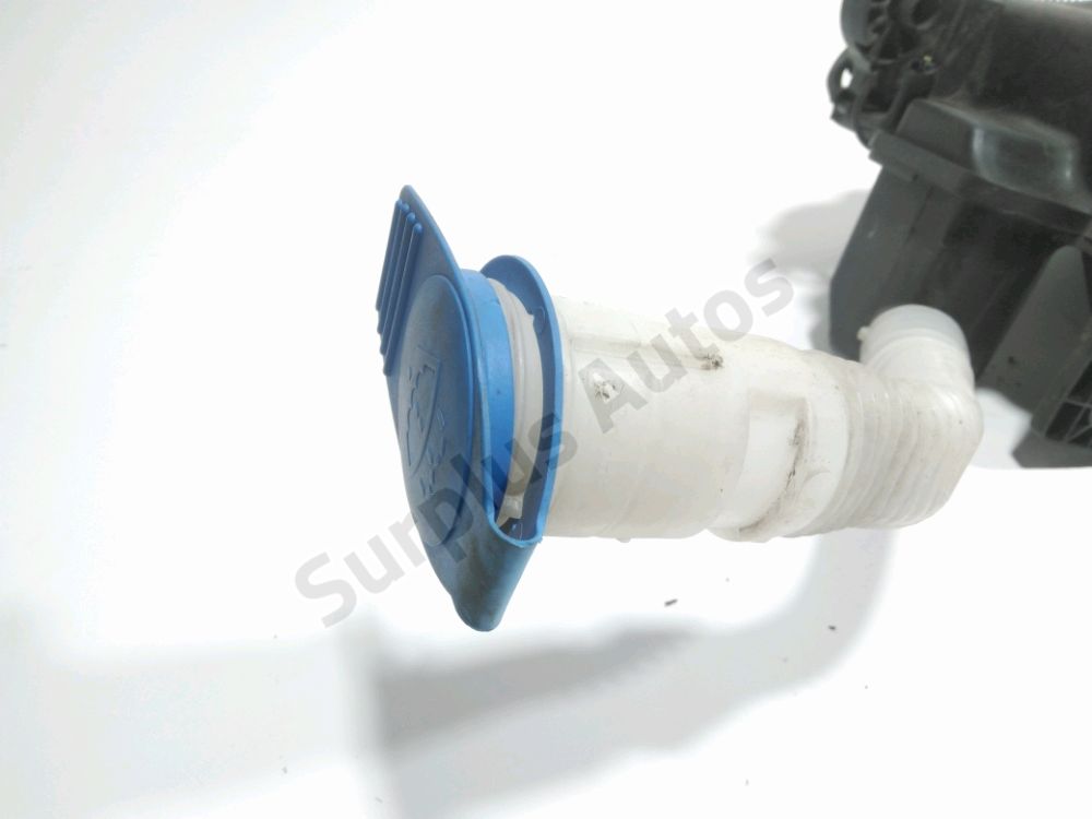 Réservoir de lave glace avant