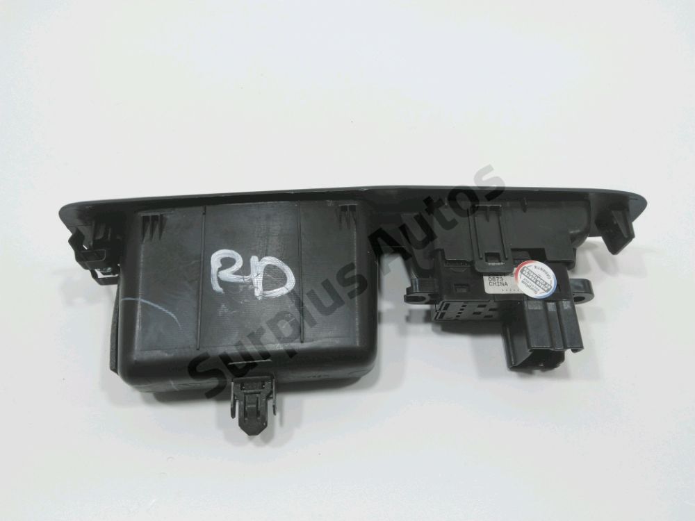 Commande lève-vitre arrière droit