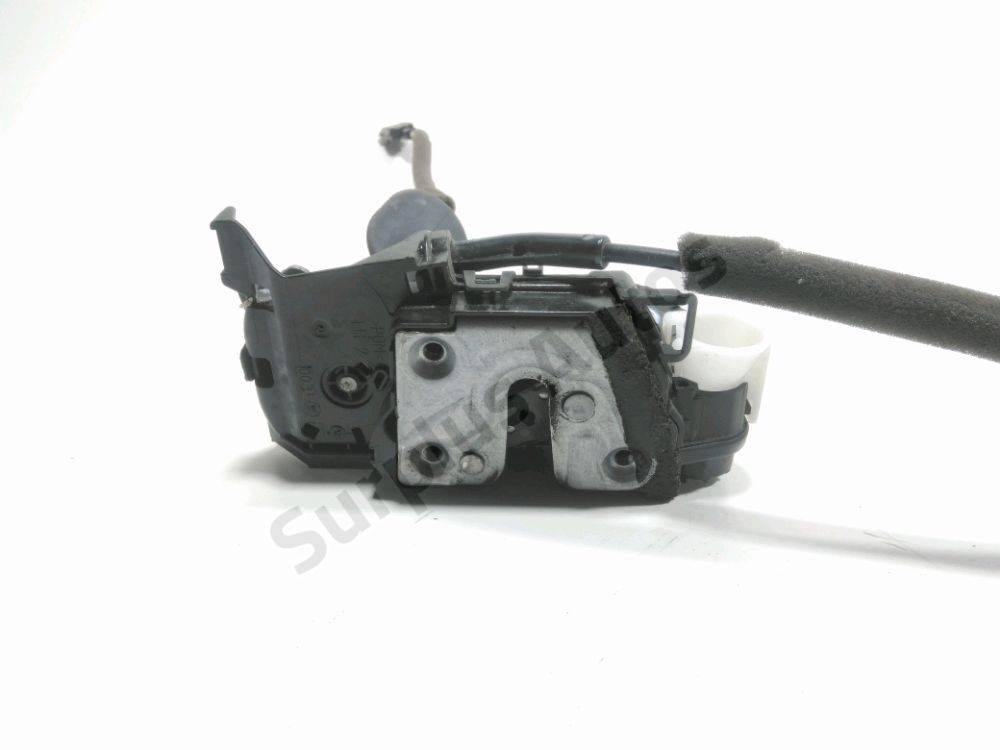 Serrure de porte avant gauche