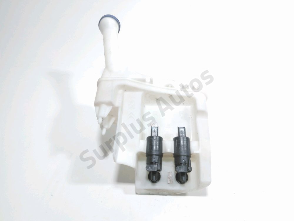 Réservoir de lave glace avant